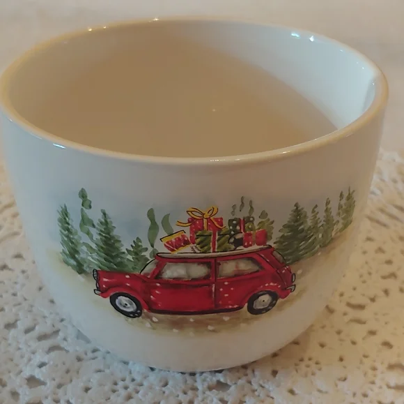 Holiday Gnome Bowls - Picture 8 of 17